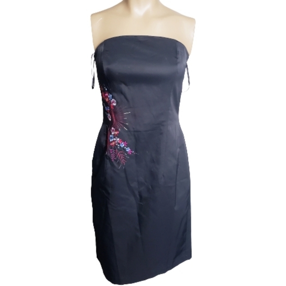 Express Black Rose Embroidered strapless Dress 3/4 - Picture 1 of 6